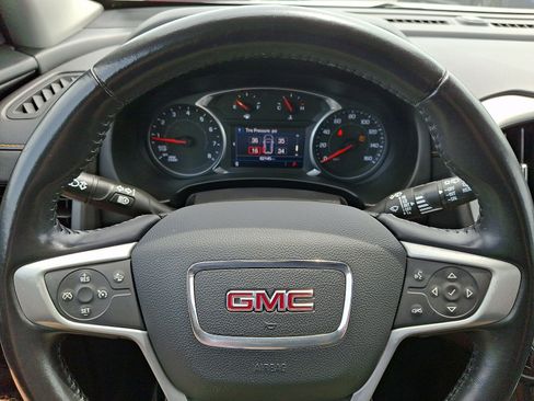 Used 2021 GMC Terrain SLE w/ Driver Convenience Package AWD/4WD image 18