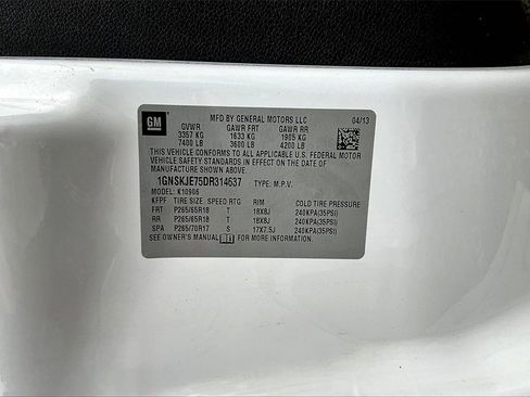 Used 2013 Chevrolet Suburban LT image 32