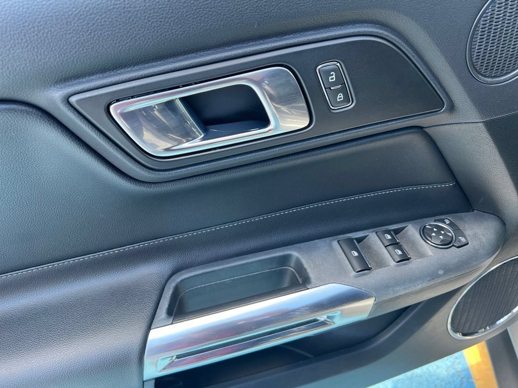 Used 2020 Ford Mustang GT Premium RWD image 12