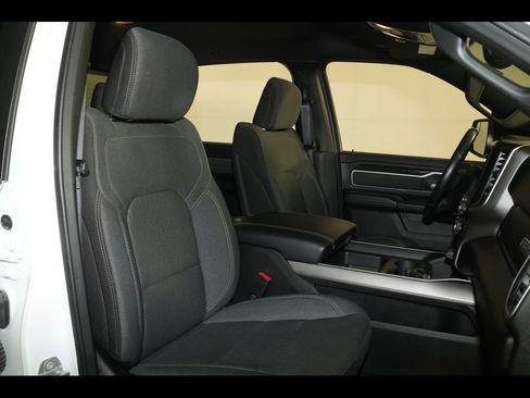 Used 2023 RAM 1500 Big Horn AWD/4WD image 30