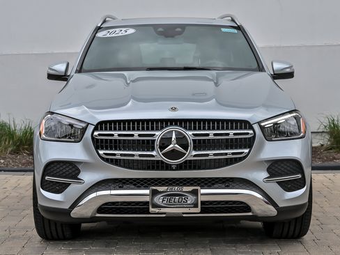 Used 2025 Mercedes-Benz GLE 450e 4MATIC image 4