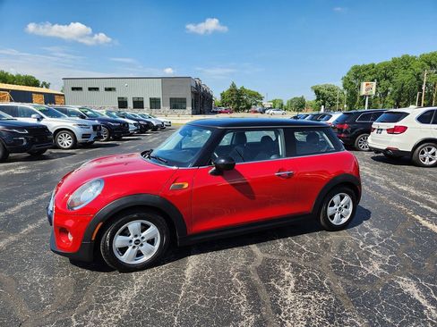 Used 2015 MINI Cooper 2-Door Hardtop FWD image 2
