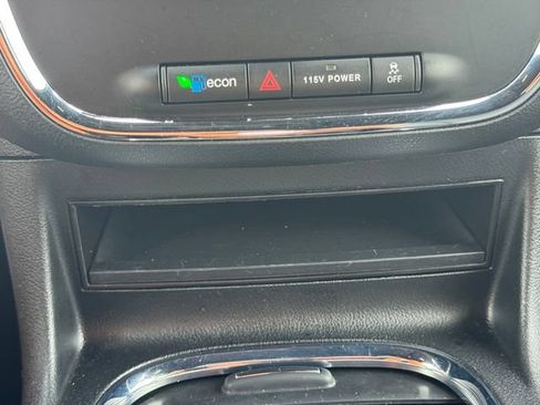 Certified 2017 Dodge Grand Caravan GT FWD image 35