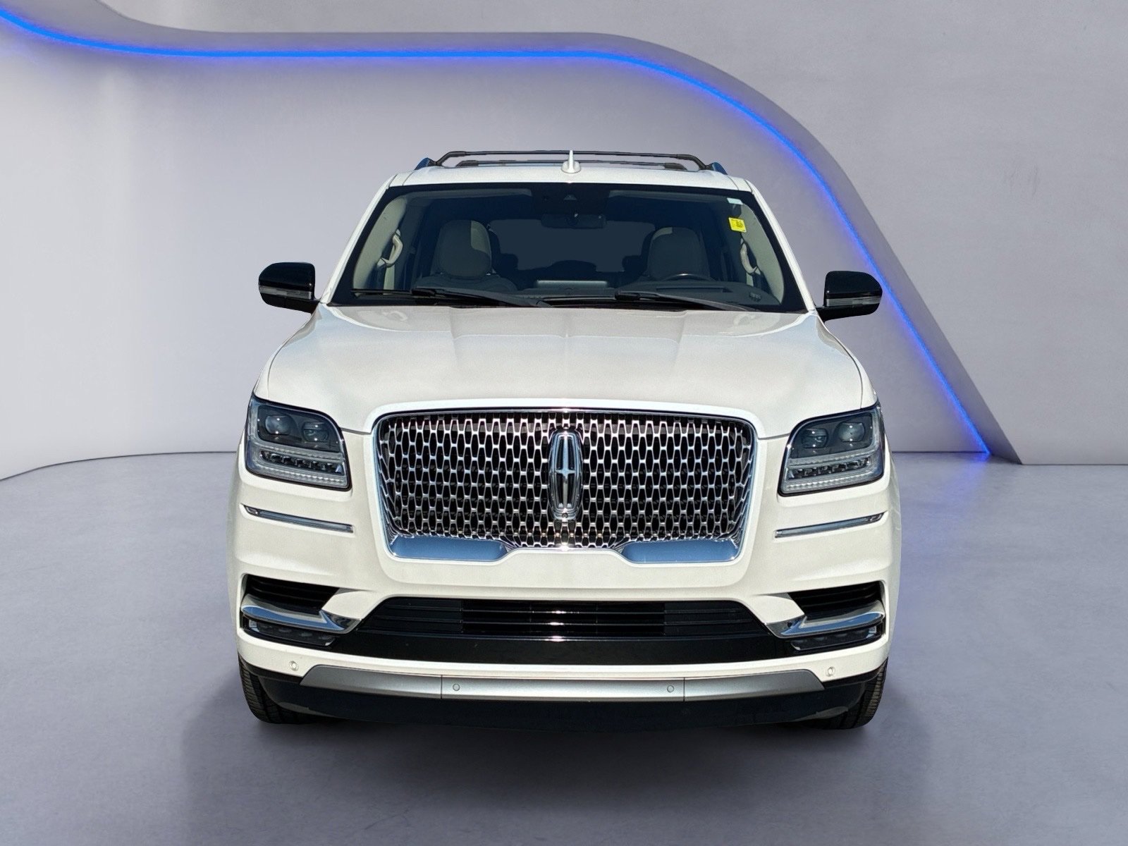 Used 2019 Lincoln Navigator L Reserve w/ Cargo Package AWD/4WD image 8
