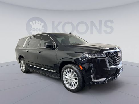Used 2023 Cadillac Escalade ESV Premium Luxury AWD/4WD image 2