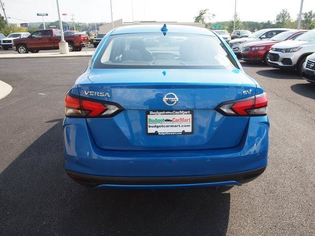 Used 2021 Nissan Versa SV FWD image 2
