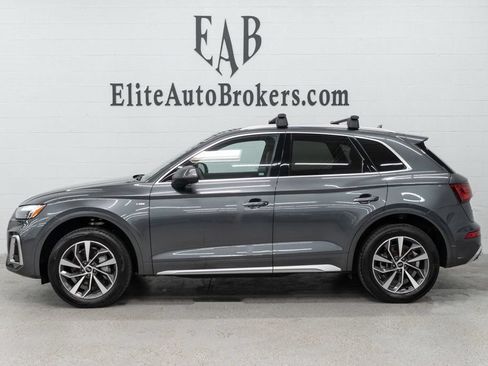 Used 2023 Audi Q5 2.0T Premium Plus w/ Premium Plus Package AWD/4WD image 2