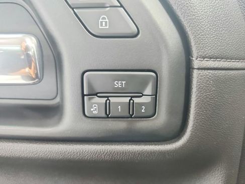 Used 2021 Chevrolet Silverado 1500 LTZ AWD/4WD image 21