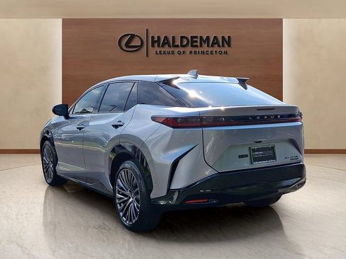Certified 2023 Lexus RZ 450e Premium w/ Accessory Package (Z1) AWD/4WD image 4
