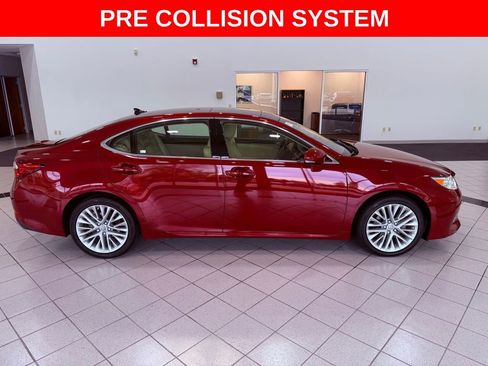 Used 2015 Lexus ES 350 w/ Ultra Luxury Package image 9