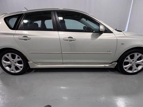 Used 2009 MAZDA MAZDA3 s Touring FWD image 4