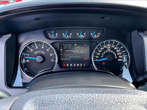 Used 2013 Ford F150 XLT w/ Mid Equipment Group AWD/4WD image 21