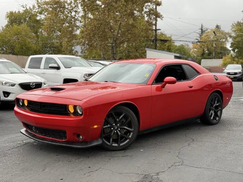 Used 2019 Dodge Challenger GT w/ Blacktop Package image 4