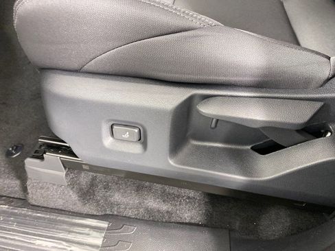 New 2025 Toyota Tacoma SR5 image 9