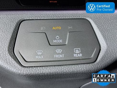 Certified 2022 Volkswagen ID.4 Pro AWD/4WD image 10