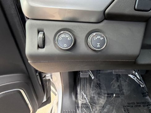 Used 2017 Chevrolet Suburban LS AWD/4WD image 19