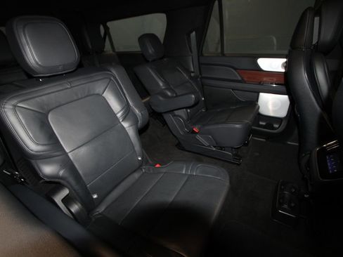 Used 2024 Lincoln Navigator L Reserve image 26