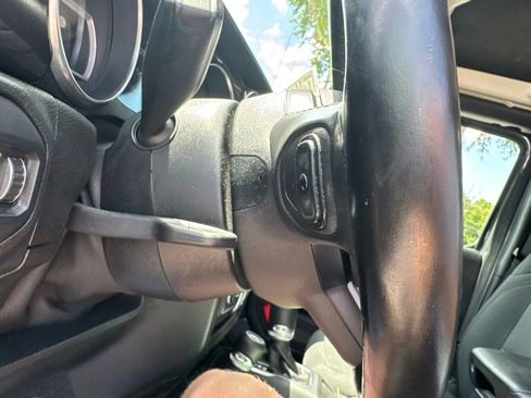 Used 2020 Jeep Wrangler Unlimited Sport AWD/4WD image 40