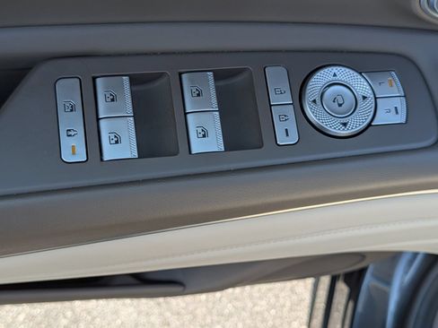 Used 2022 Genesis GV80 3.5T Advanced + AWD/4WD image 14