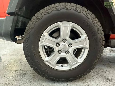 Used 2019 Jeep Wrangler Unlimited Sport S image 25