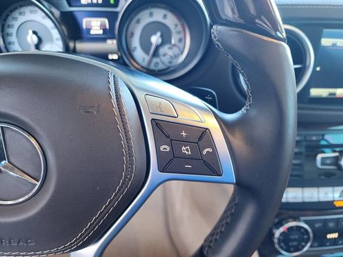 Used 2016 Mercedes-Benz SL 550 w/ Driver Assistance Package image 48