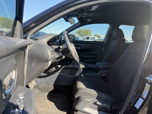 Used 2023 Honda HR-V Sport image 19