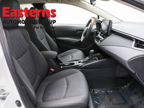 Used 2022 Toyota Corolla LE FWD image 24