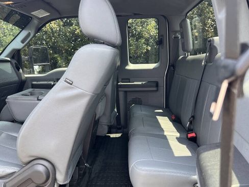 Used 2014 Ford F250 XL w/ Power Equipment Group RWD image 14