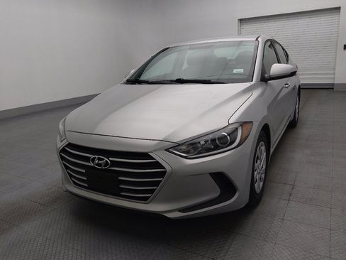 Used 2017 Hyundai Elantra SE image 15