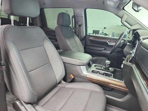 Used 2024 GMC Sierra 1500 Elevation w/ Preferred Package image 40