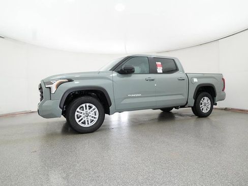 New 2025 Toyota Tundra SR5 w/ SR5 Premium Package RWD image 20