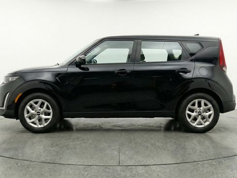 Used 2025 Kia Soul LX w/ LX Technology Package image 5