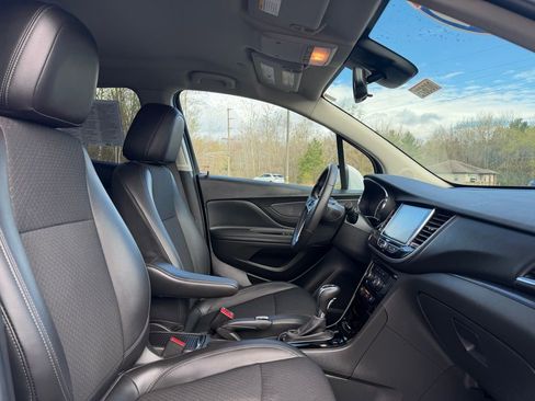 Used 2019 Buick Encore Preferred w/ Safety Package FWD image 16