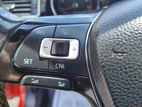 Used 2016 Volkswagen Jetta Sport w/ Lighting Package image 28