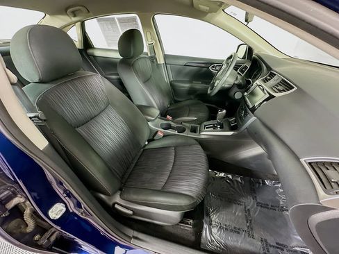 Used 2019 Nissan Sentra SV FWD image 32