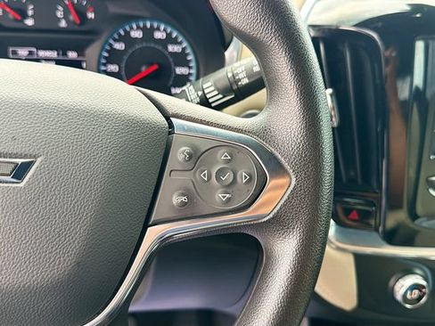 Used 2022 Chevrolet Traverse LS w/ Midnight/Sport Edition FWD image 35