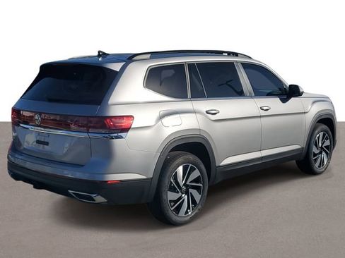 New 2026 Volkswagen Atlas SE image 4