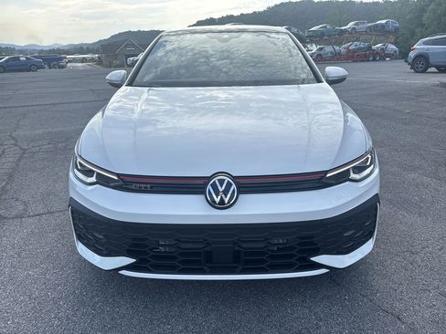 New 2025 Volkswagen GTI SE image 2