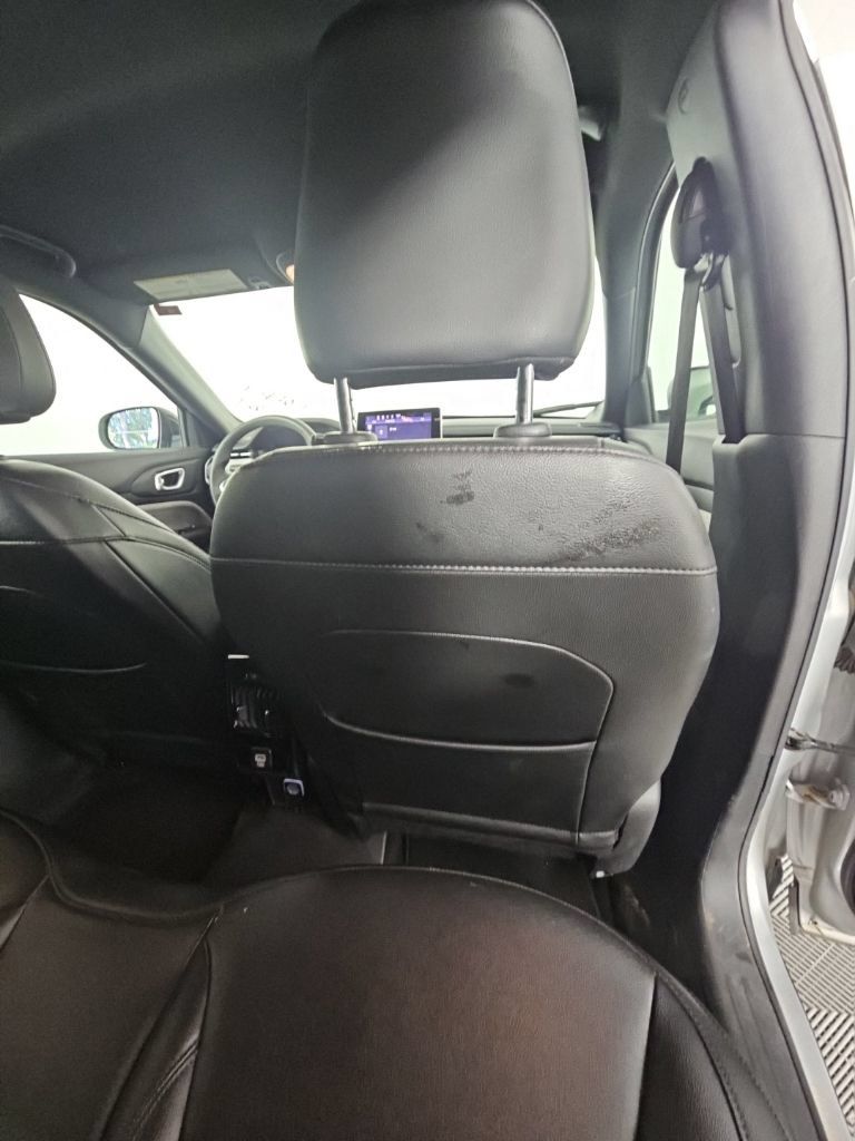 Used 2024 Jeep Compass Latitude AWD/4WD image 19