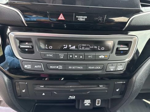 Used 2019 Honda Pilot Touring image 35