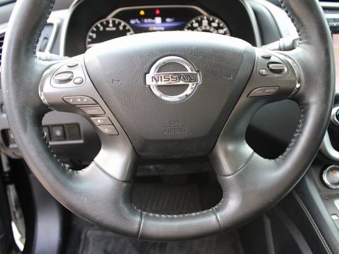 Used 2019 Nissan Murano Platinum image 12