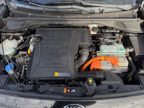 Used 2019 Kia Niro EX image 20