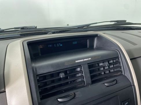 Used 2010 Ford Escape XLS FWD image 7