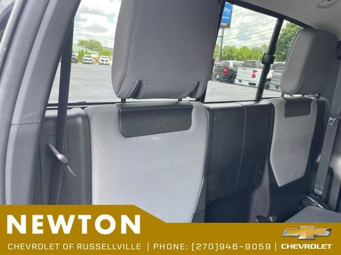 Used 2022 Toyota Tacoma SR5 w/ SR5 Appearance Package (SM) AWD/4WD image 21