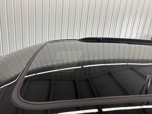 Used 2023 Jeep Grand Cherokee L Limited image 32