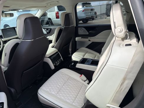 Used 2020 Lincoln Aviator Black Label w/ Dynamic Handling Package image 10