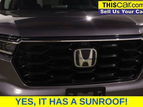 Used 2024 Honda Pilot Elite image 11