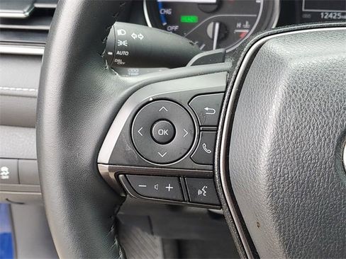 Used 2024 Toyota Camry SE image 11
