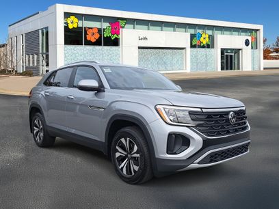 New 2025 Volkswagen Atlas Cross Sport SE