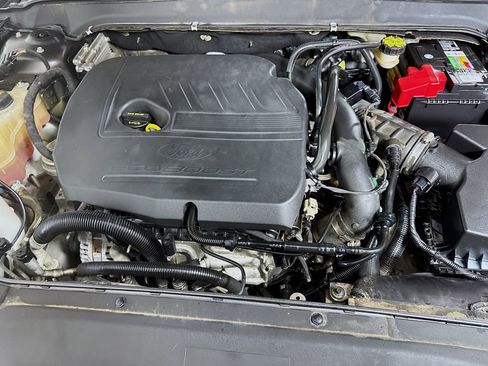 Used 2016 Ford Fusion SE w/ Equipment Group 202A FWD image 37